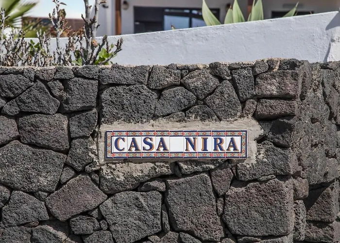Casa Nira Villa Mácher